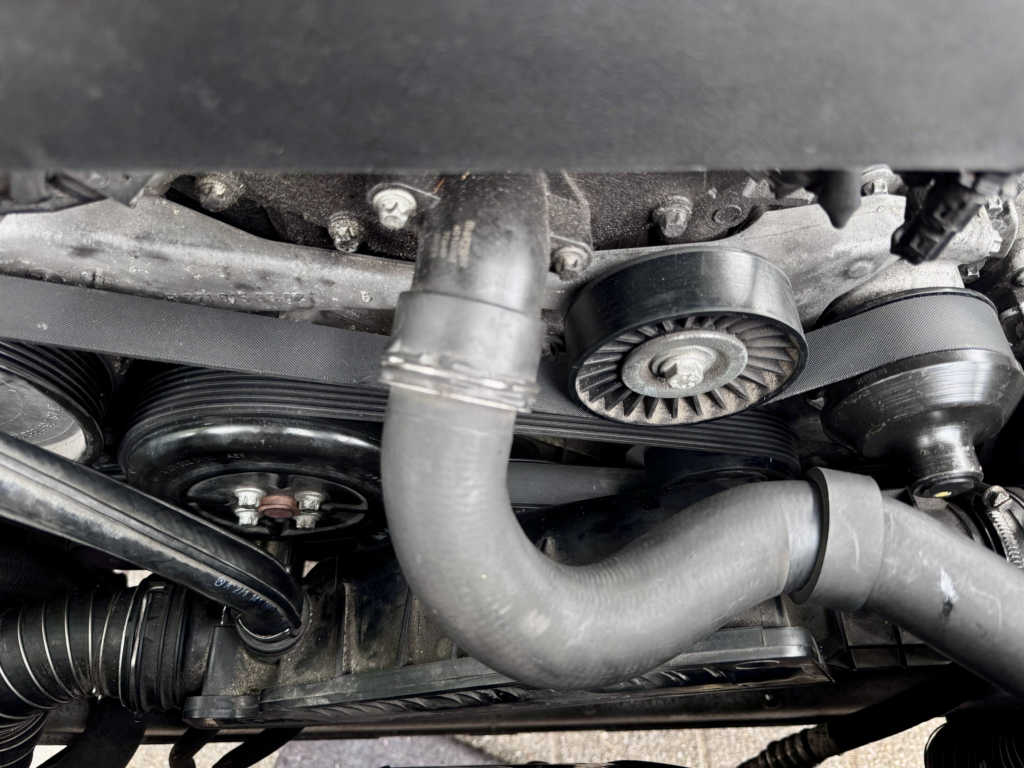 W203 Breitbandgeräuschdämpfer eingebaut_1024px